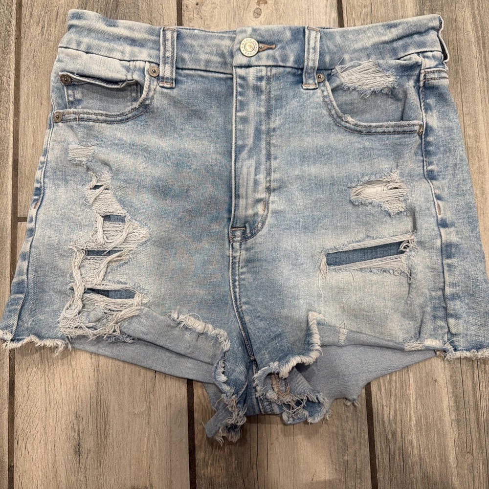American Eagle Women's Sz 6 Medium Wash Next Level Stretch Curvy Hi-Rise Shortie